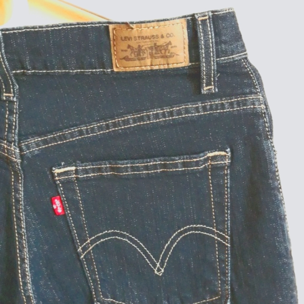Levi's Jeans 550, new, Women, size 8.